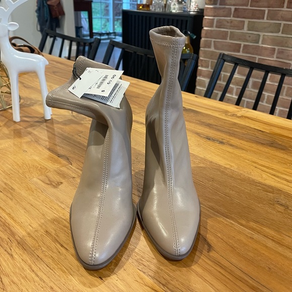 Zara Bottin Ankle Boot Size 37 - Picture 2 of 5